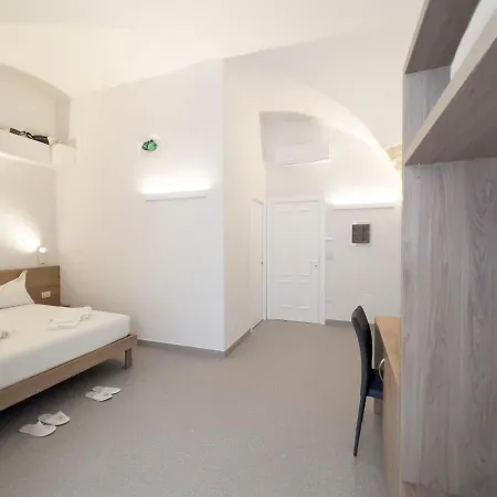 Bed and Breakfast Dimora Dei Celestini 3*