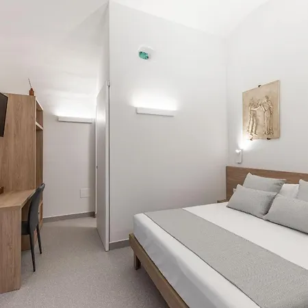 Bed and Breakfast Dimora Dei Celestini 3*