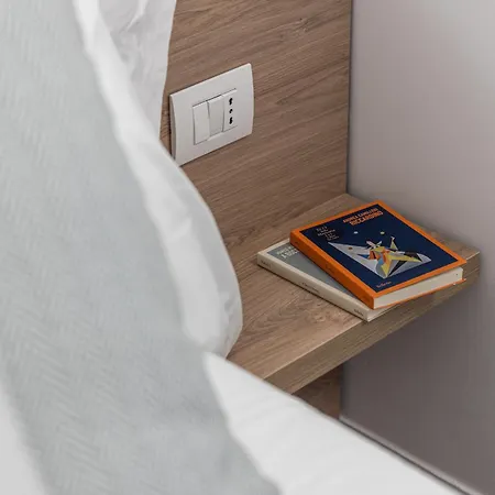 Dimora Dei Celestini לינה וארוחת בוקר מנפרדוניה