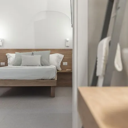 Bed and Breakfast Dimora Dei Celestini 3*